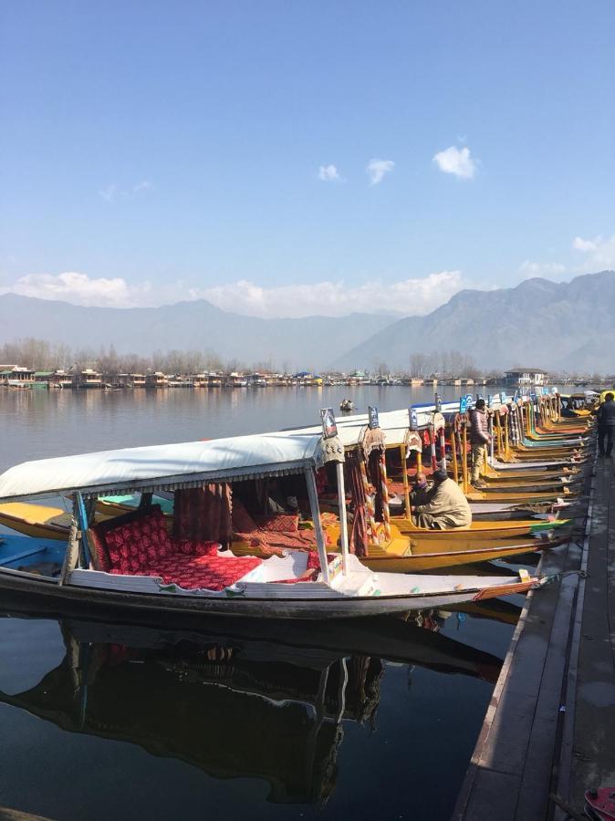 New Alexandra Houseboats Hotel Srinagar  Ngoại thất bức ảnh