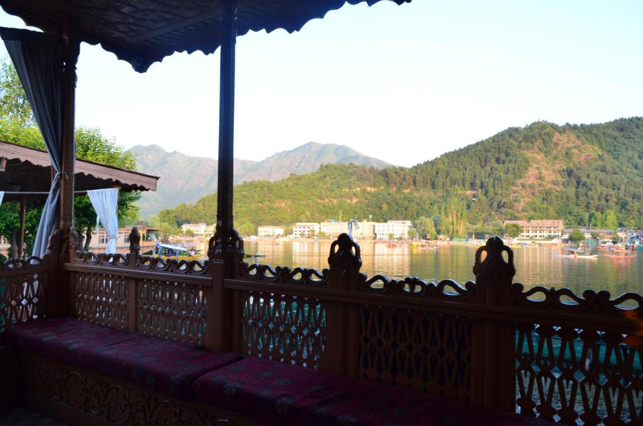 New Alexandra Houseboats Hotel Srinagar  Ngoại thất bức ảnh
