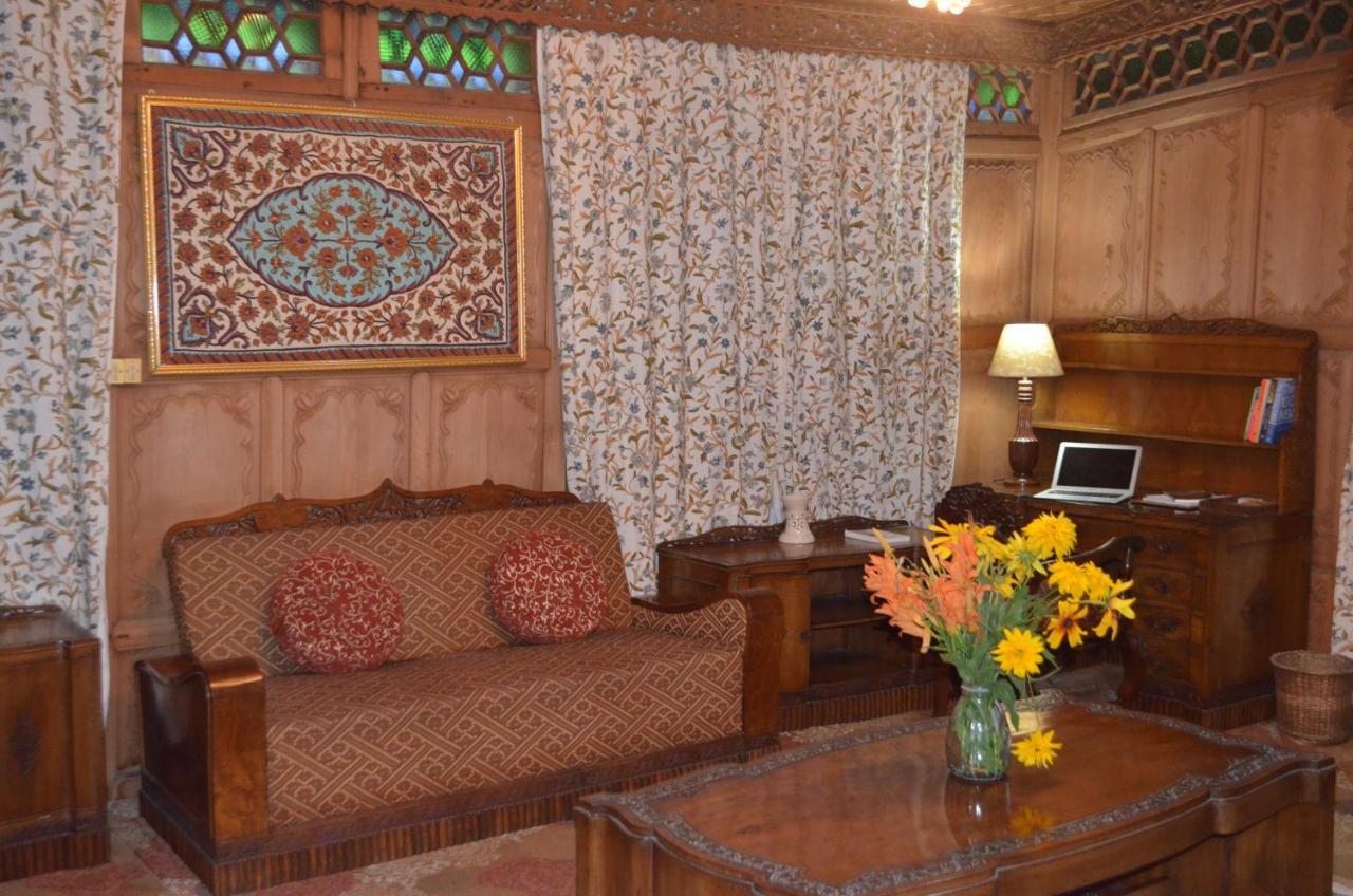 New Alexandra Houseboats Hotel Srinagar  Ngoại thất bức ảnh