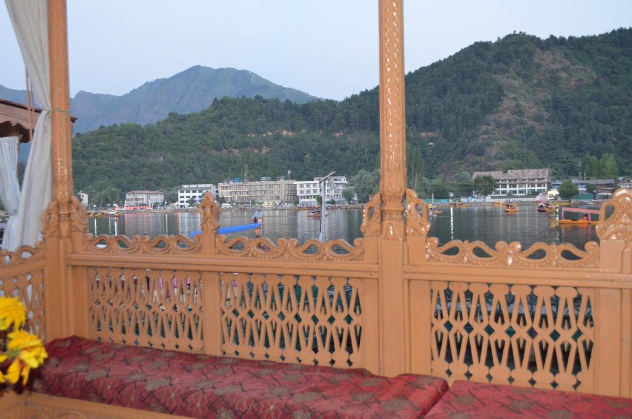 New Alexandra Houseboats Hotel Srinagar  Ngoại thất bức ảnh