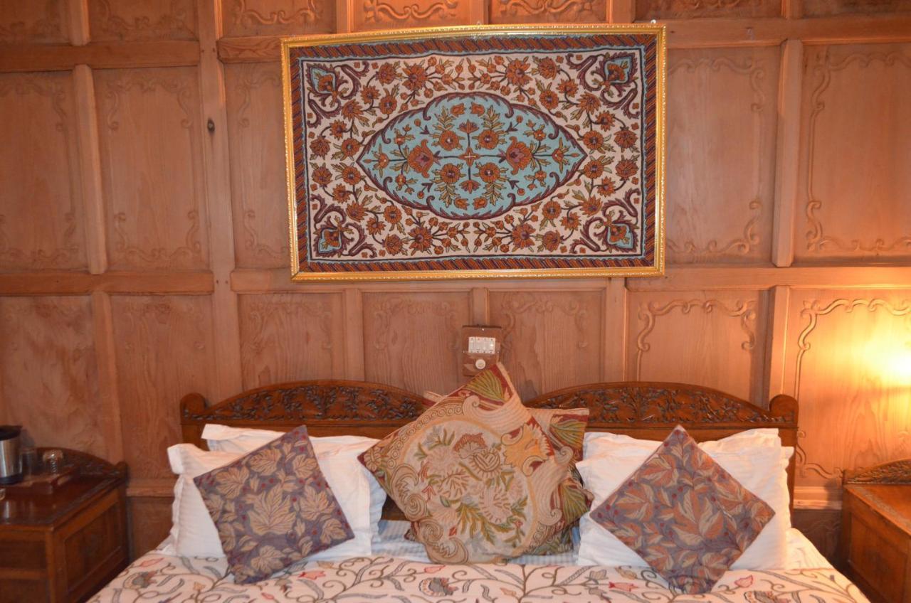 New Alexandra Houseboats Hotel Srinagar  Ngoại thất bức ảnh