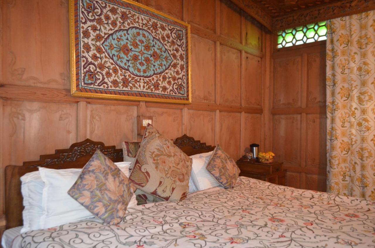 New Alexandra Houseboats Hotel Srinagar  Ngoại thất bức ảnh