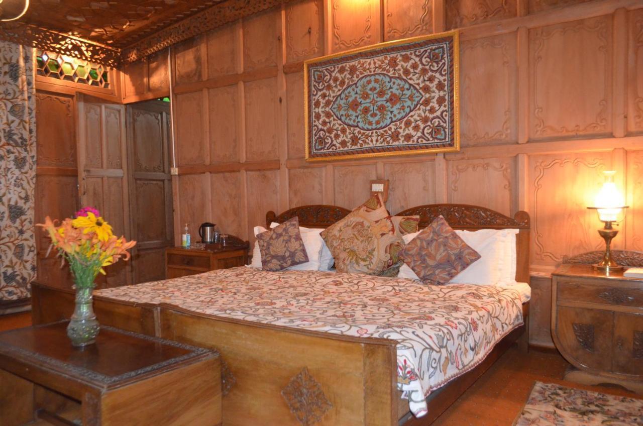 New Alexandra Houseboats Hotel Srinagar  Ngoại thất bức ảnh